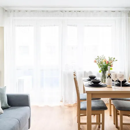 Niceone Number 3 - W Samym Centrum! * Βρότσλαβ